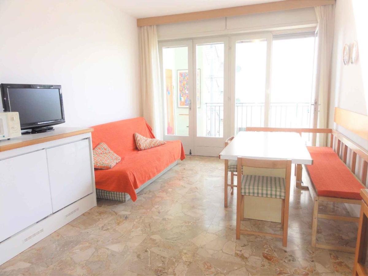 Apartment In 38318 *